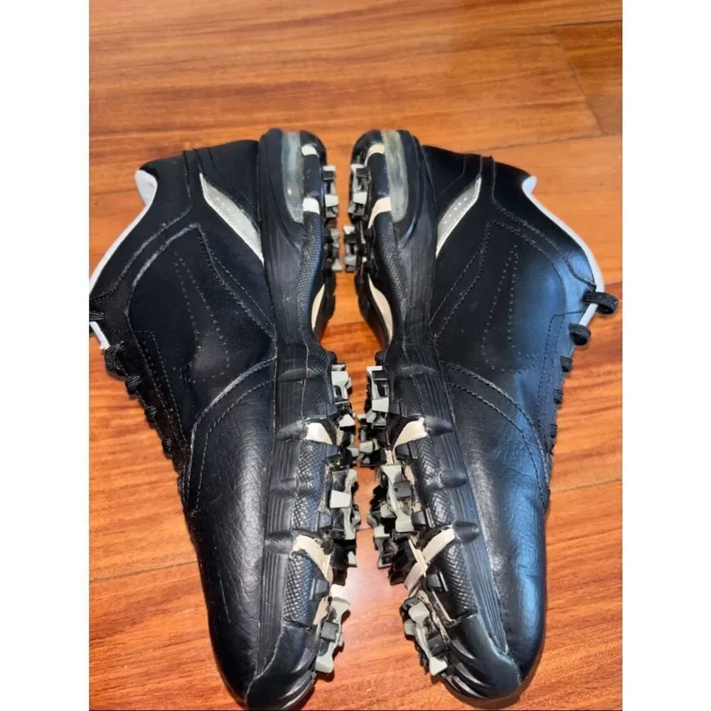 Nike Men’s Black Athletic Golf Shoes with Metallic Swoosh size 8